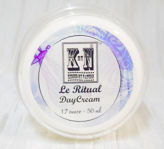 day cream natural hyaluronic acid